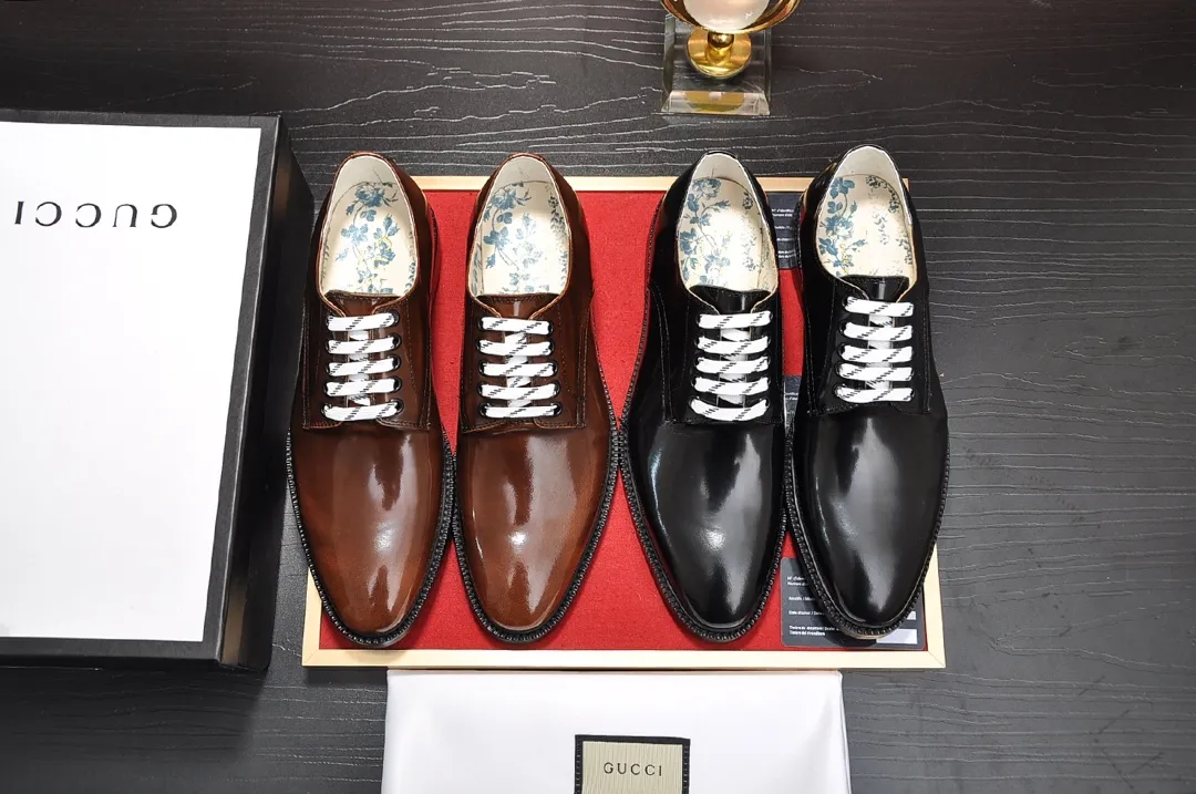 Factory batch 500💶Italy's top luxury men's shoe giant (GUCCI) (Gucci) (full cowhide lining) new arrival🍃Original European style🔰 Pleasant to the eye😍In order to make the shoes more durable and non-deformable🌀The production continues to follow traditional methods but there is still no lack of innovation💪Select original sheepskin for the leather♻️Smooth, natural and extra bright⭐Made of imported cowhide The rich man’s first choice 38-44 yards